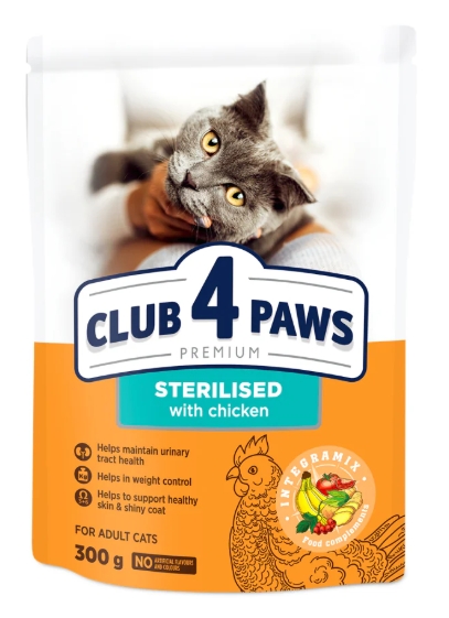 Club 4 Paws - Dry Food - For Adult Cats - 300 gm - Sterilized with chicken